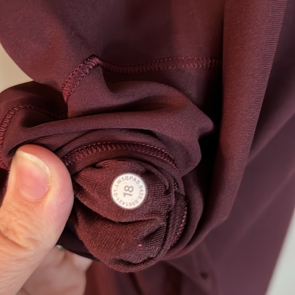 Lululemon Wunder Under High-Rise Tight Luxtreme in Red Merlot Size 18 - Picture 8 of 8